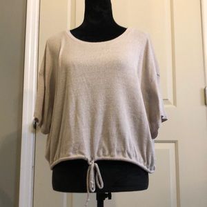American Eagle tan/cream crop top